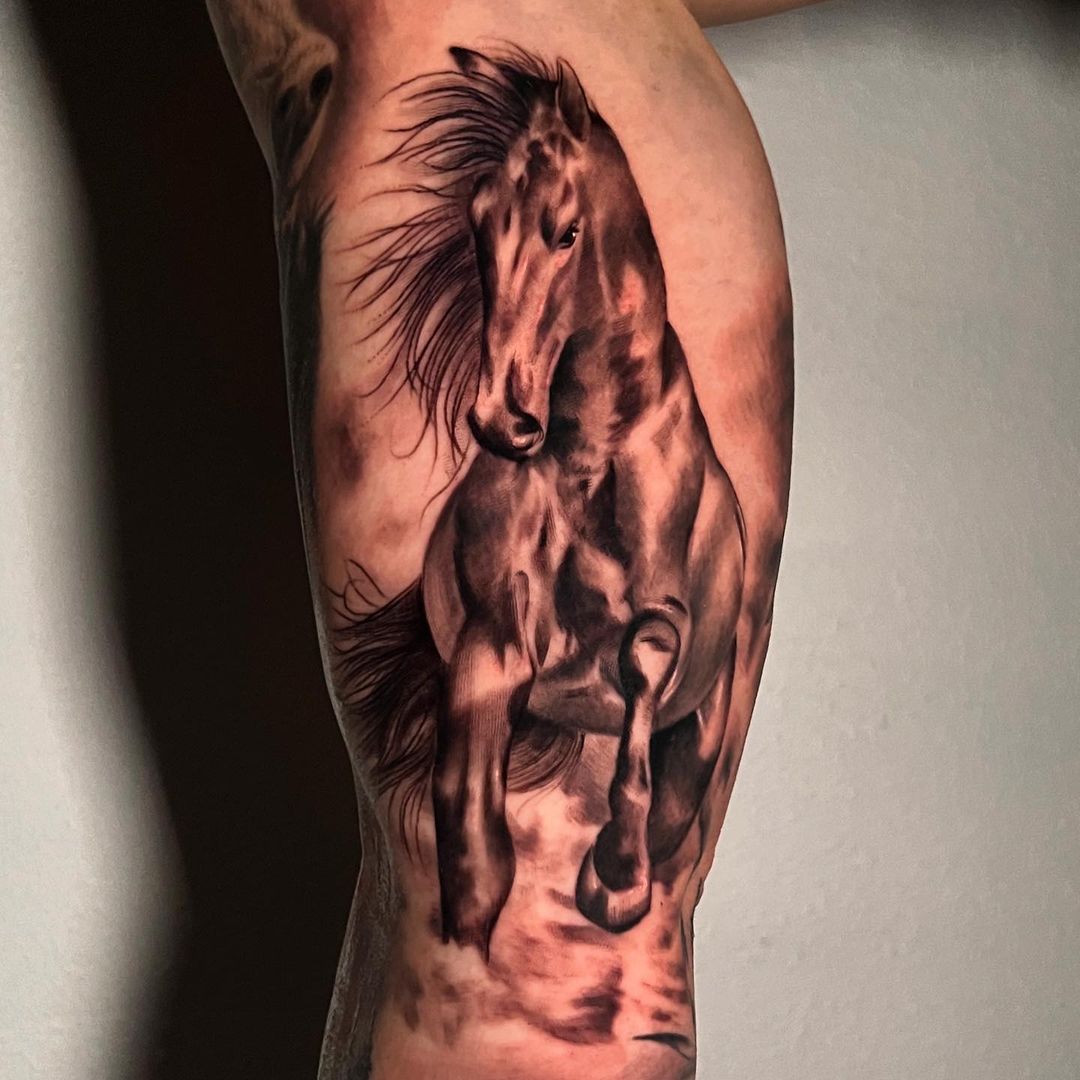 Francesco Frigenti tats - Realistic horse #tattoo #tattoos #realistictattoo  #blackandgray #blackandgraytattoo #kwadron #sunskintattoo  #sunskintattoomachine #equalizerproton #ink #panteraink #tattoolove  #tattoolover #criticaltattoo ...